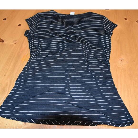 White House Black Market, Small, NWT, V-Neck, Black, Cap Sleeve - Picture 3 of 6